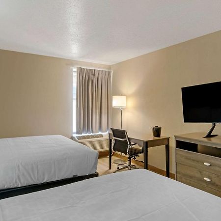 Suburban Extended Stay Hotel Роли Экстерьер фото